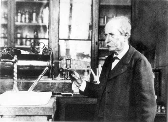 Marcellin Berthelot (1827-1907)